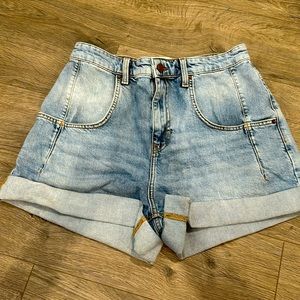 BDG Denim shorts 💙